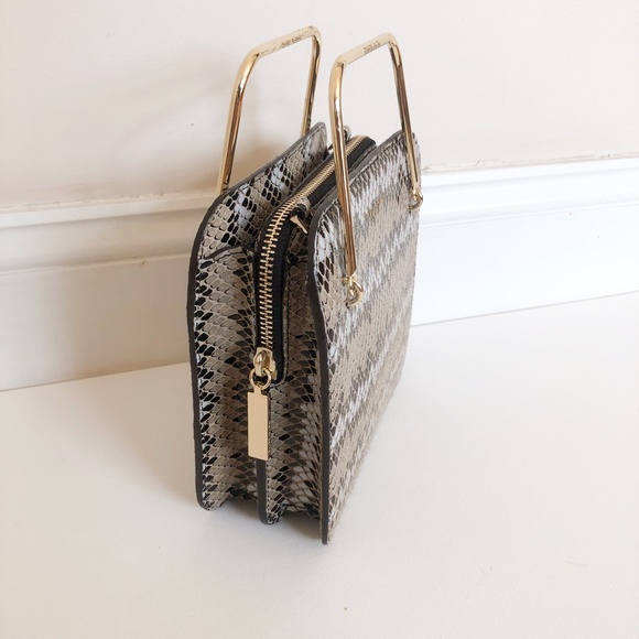 [Henri Bendel] Metal Handle Crossbody - Snakeskin - Picture 3 of 4
